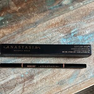 Anastasia Beverly Hills Brow Wiz Pencil in Medium Brown